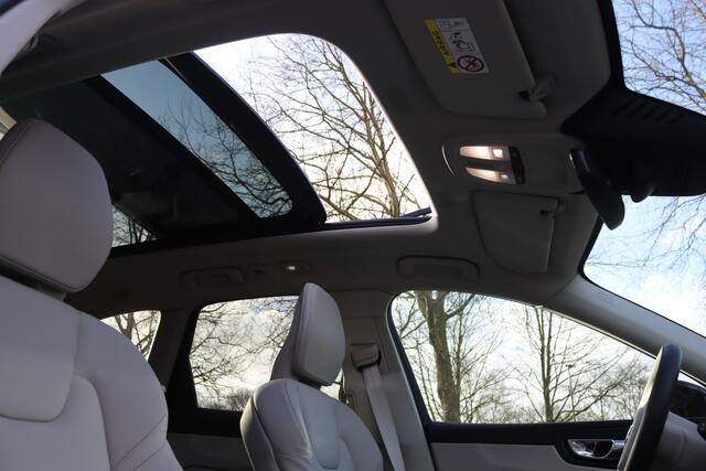 Volvo XC60 2.0 Recharge T6 AWD Plus Bright Pano/LED/Leder/Elek. sportstoelen+mem/Keyless/Camera/Virtual Cockpit/20"/DAB+