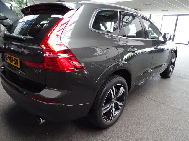 Volvo XC60 2.0 T8 Twin Engine AWD Momentum Pro, NL-Auto Pano, Navi, Carplay, Etc.