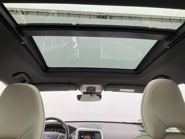 Volvo XC60 2.0 D4 Inscription Pano.dak Stuur+stoelverw. Summum