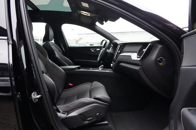 Volvo XC60 2.0 T6 Recharge AWD Plus Black Edition 350pk Panoramadak/Stoelverwarming/360Camera
