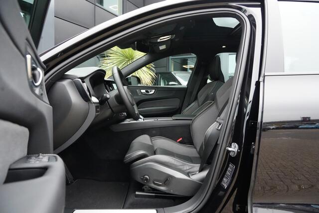 Volvo XC60 2.0 T6 Recharge AWD Plus Black Edition 350pk Panoramadak/Stoelverwarming/360Camera