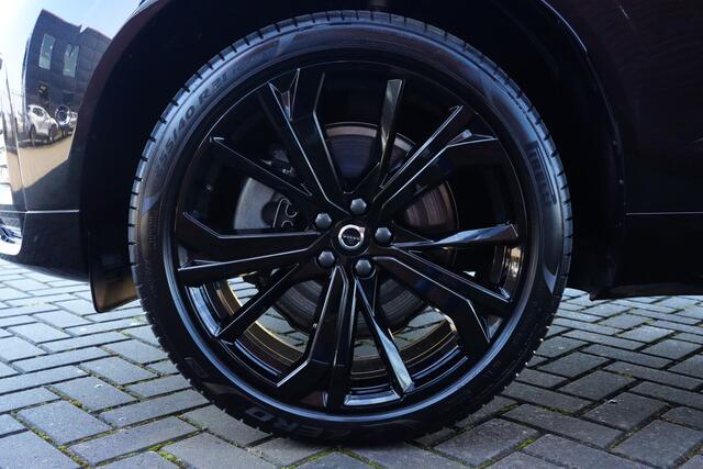 Volvo XC60 2.0 T8 Recharge AWD Plus Black Edition 455pk Panoramadak/Stoelverwarming/360Camera