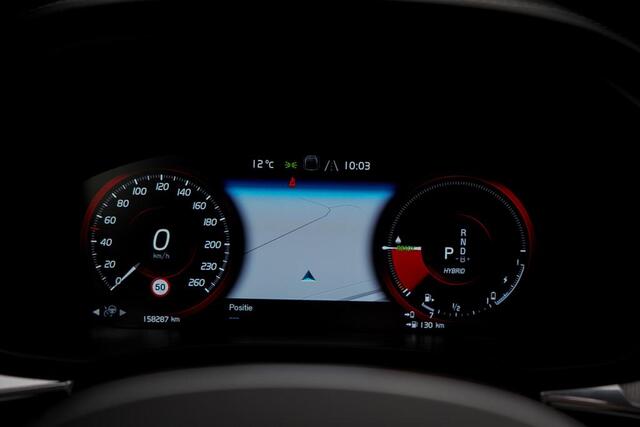 Volvo XC60 2.0 T8 Twin Engine AWD Polestar Engineered 405PK / Pano / NL Auto / Dealeronderhoud / Incl BTW / IntelliSafe