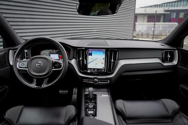 Volvo XC60 2.0 T8 Twin Engine AWD Polestar Engineered 405PK / Pano / NL Auto / Dealeronderhoud / Incl BTW / IntelliSafe
