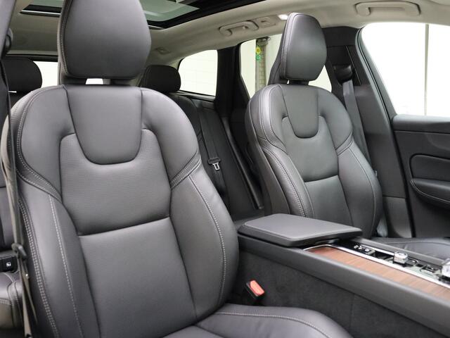 Volvo XC60 T8 AWD 455PK Plus Bright / Luchtvering / Geventileerde stoelen / Camera voor en achter / Harman en Kardon audio /