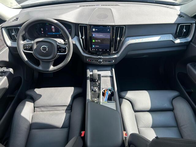 Volvo XC60 2.0 T8 Hybrid AWD Plus Dark l Luchtvering l Trekhaak l Harman Kardon l 21" l