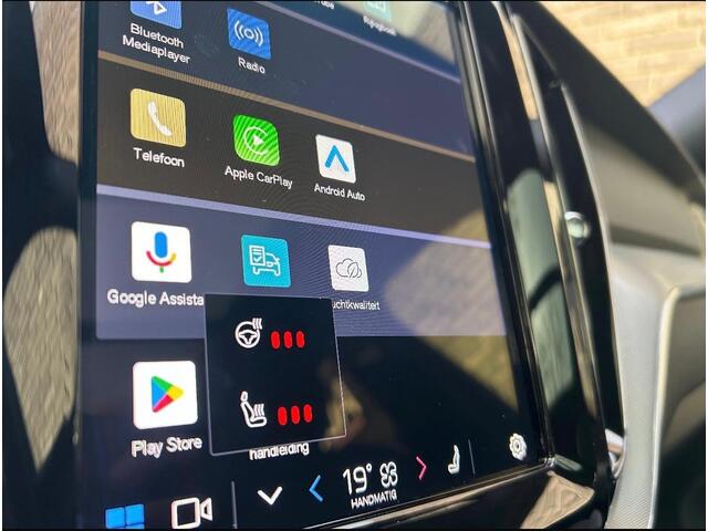 Volvo XC60 2.0 T8 Hybrid AWD Plus Dark l Luchtvering l Trekhaak l Harman Kardon l 21" l
