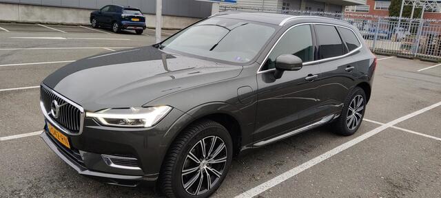 Volvo XC60 2.0 T8 Twin Engine AWD Inscription / 1e Eigenaar / Luchtvering / Trekhaak / NL Auto!