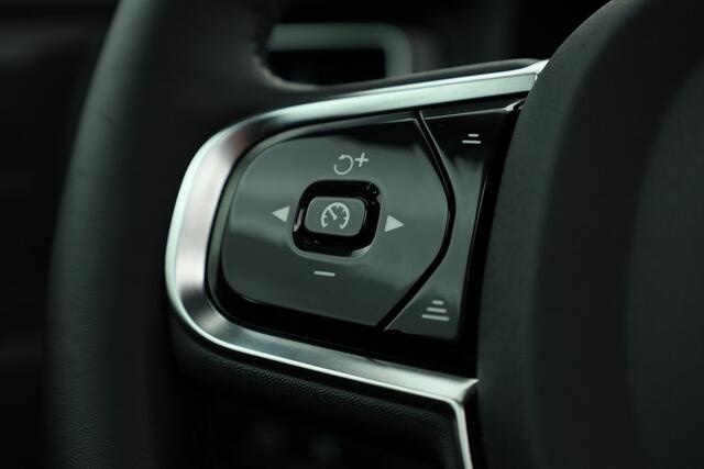 Volvo XC60 2.0 T8 Plug-in hybrid AWD Plus Dark | Pano | Memory seats | 360cam | H&K | Leder | Pilot Assist