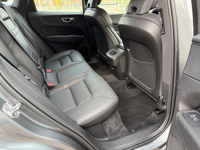 Volvo XC60 2.0 T4 190 pk Momentum