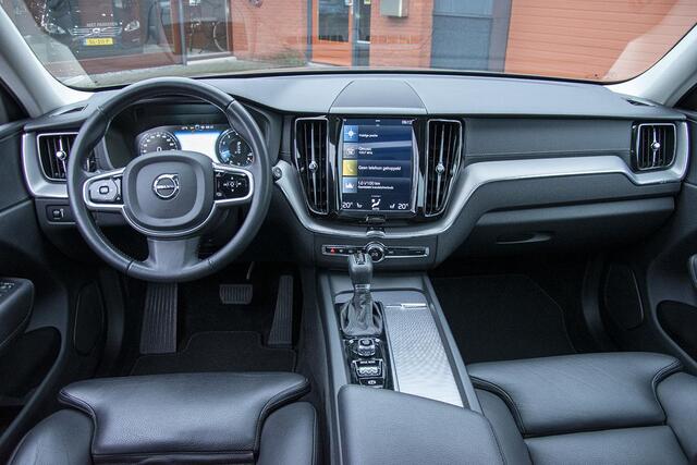 Volvo XC60 2.0 T5 INSCRIPTION / PANORAMADAK