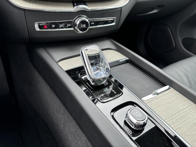 Volvo XC60 2.0 T6 Long Range Plug-in hybrid AWD Inscription | Memorystoelen | Schuif-/kanteldak| Park Camera |