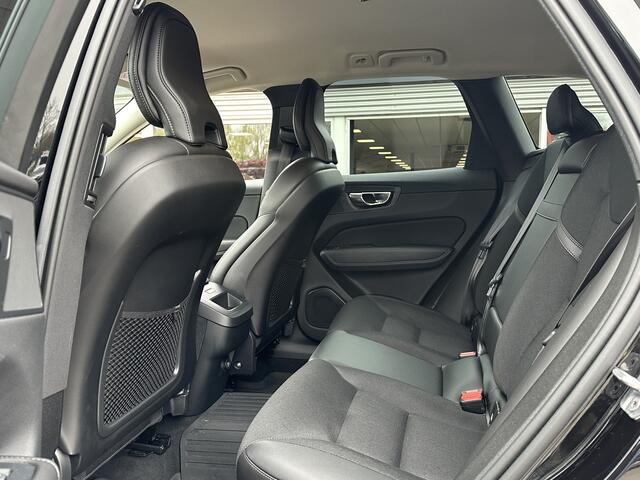 Volvo XC60 2.0 T5 Momentum | Camera | Keyless | ACC | 250 pk