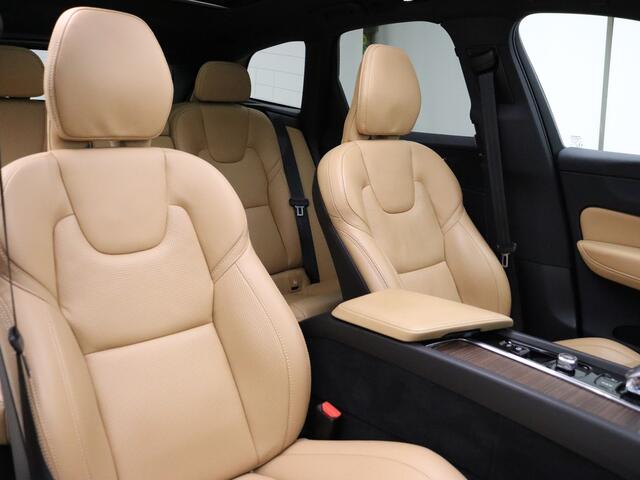 Volvo XC60 T6 350pk AWD Inscription / Luchtvering / Masssage / Ventilatie / Harman&Kardon / Full-LED / Trekhaak / El. Stoelen / El. Trekhaak / Adapt. Cruise / BLIS / Panoramadak