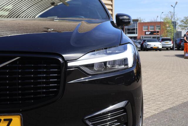 Volvo XC60 2.0 Recharge T6 AWD R-Design | Bowers & Wilkins | Trekhaak elekt. inklapbaar