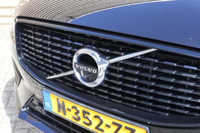 Volvo XC60 2.0 Recharge T6 AWD R-Design | Bowers & Wilkins | Trekhaak elekt. inklapbaar