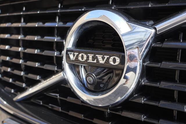 Volvo XC60 2.0 Recharge T6 AWD R-Design | Bowers & Wilkins | Trekhaak elekt. inklapbaar