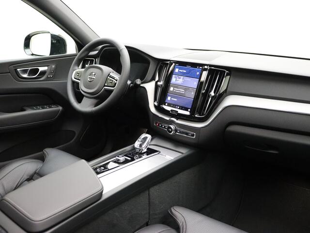Volvo XC60 T6 350pk AWD Plus Black Edition / Ventilatie / 360 Camera / El. Trekhaak / Alarm klasse 3 / 21'' / Adapt. Cruise / BLIS / El. Stoelen / Stoel + Stuurw. Verwarming /