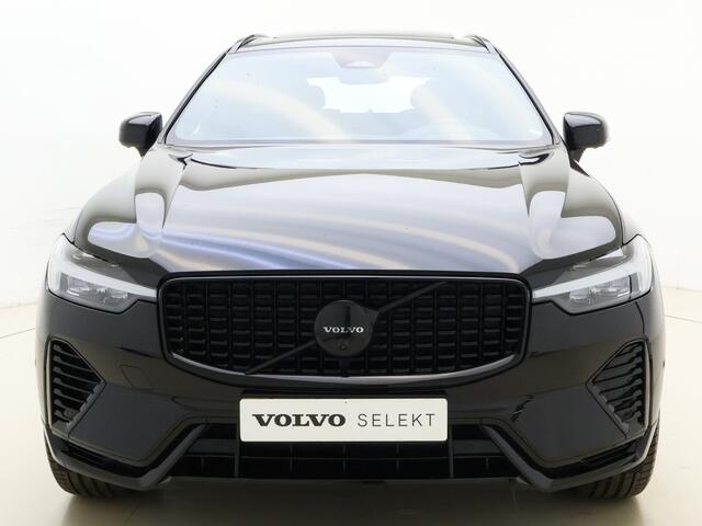 Volvo XC60 T6 350pk AWD Plus Black Edition / Ventilatie / 360 Camera / El. Trekhaak / Alarm klasse 3 / 21'' / Adapt. Cruise / BLIS / El. Stoelen / Stoel + Stuurw. Verwarming /