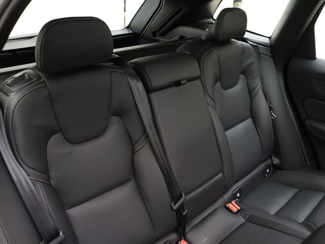 Volvo XC60 T6 350pk AWD Plus Black Edition / Ventilatie / 360 Camera / El. Trekhaak / Alarm klasse 3 / 21'' / Adapt. Cruise / BLIS / El. Stoelen / Stoel + Stuurw. Verwarming /
