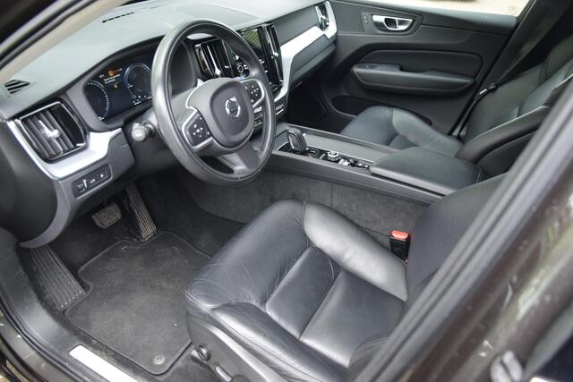 Volvo XC60 2.0 Recharge T6 AWD Bus Pro met Pano/Leer/Cam/Trh