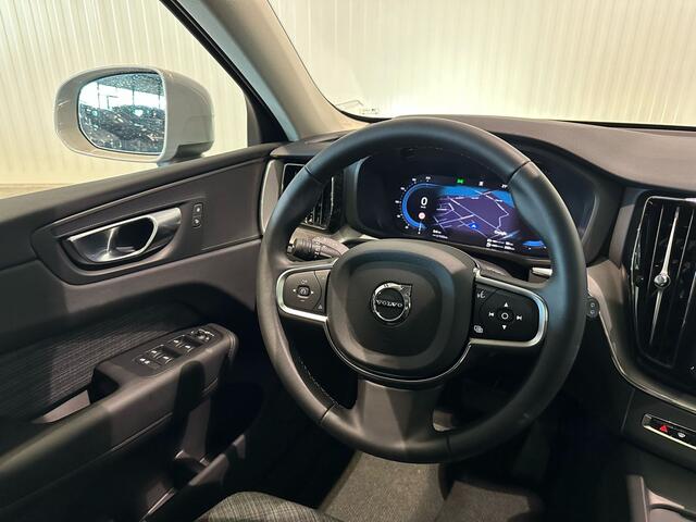 Volvo XC60 T6 Aut. Essential Bright Parkeercamera Cruise Control 405pk