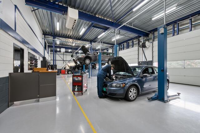 Volvo XC60 2.0 T8 AWD ULTRA DARK RECHARGE