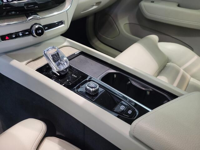 Volvo XC60 T6 Aut. Inscription Long Range Leder Panoramadak ACC 405pk