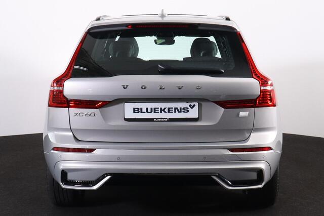 Volvo XC60 T6 Recharge AWD R-Design - LONG RANGE - Panorama/schuifdak - Adaptieve LED koplampen - Parkeercamera achter - Verwarmde voorstoelen & stuur - Parkeersensoren voor & achter - Elektr. bedienb. voorstoelen met geheugen - Draadloze tel. lader - Cruise Control