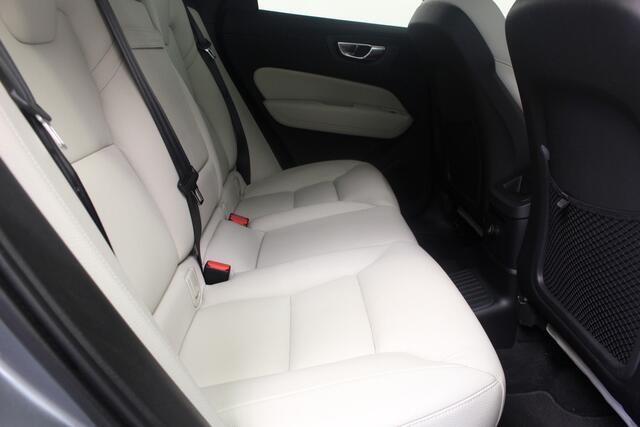 Volvo XC60 T8 Twin Engine AWD Inscription | Rijklaarprijs | Luchtvering | Trekhaak |