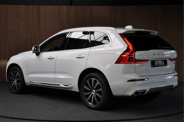 Volvo XC60 2.0 T8 Twin Engine AWD Panodak Leer Navi Harman K. Camera Elektr. trekhaak Ambiance Elektr. achterklep PDC Stuurverwarming Stoelverwarming voor & achter LM velgen BTW auto