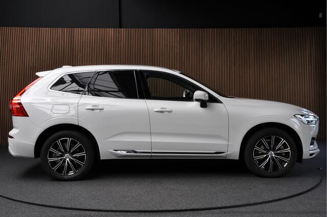 Volvo XC60 2.0 T8 Twin Engine AWD Panodak Leer Navi Harman K. Camera Elektr. trekhaak Ambiance Elektr. achterklep PDC Stuurverwarming Stoelverwarming voor & achter LM velgen BTW auto