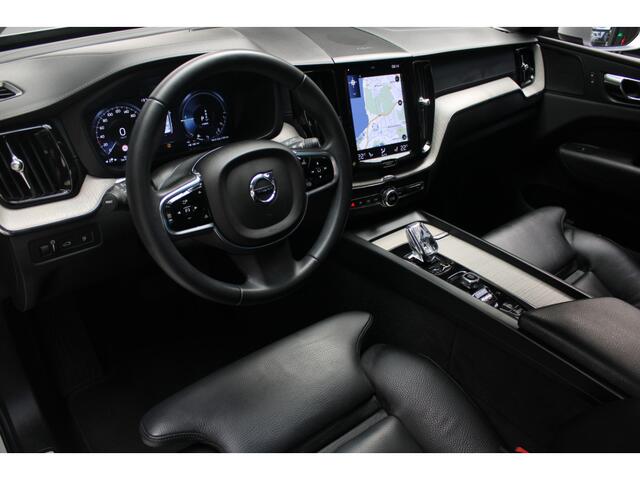 Volvo XC60 2.0 T8 Twin Engine AWD Panodak Leer Navi Harman K. Camera Elektr. achterklep Ambiance PDC Stoelverwarming LM velgen BTW auto
