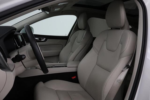 Volvo XC60 2.0 T6 Recharge AWD Inscription | Panoramadak | Trekhaak | Stoel & stuurverwarming | Leder | Carplay | Memory | Keyless | Full LED