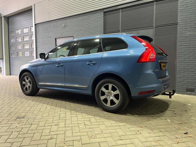 Volvo XC60 D4 Summum | Automaat | ACC | Panoramadak | Leder | Trekhaak | Stoelverwarming