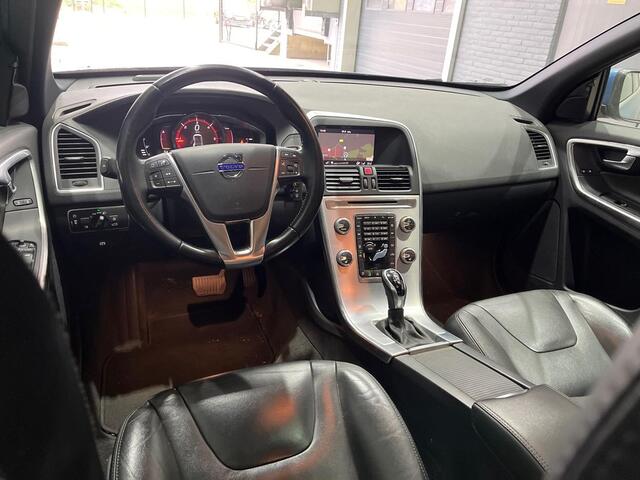 Volvo XC60 D4 Summum | Automaat | ACC | Panoramadak | Leder | Trekhaak | Stoelverwarming