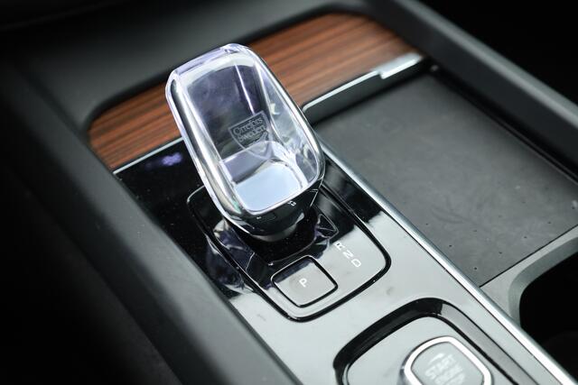 Volvo XC60 T8 Recharge Plus Bright | Luchtvering | Pano | Stoelventilatie | H&K | Memory seats | Pilot Assist