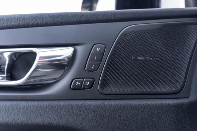 Volvo XC60 T6 AWD Inscription | AHK | Keyless | Panoramadach| DAB | Camera | Head-up Display | Adaptive Cruise