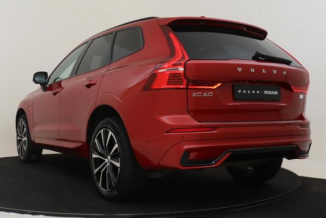 Volvo XC60 T8 RECHARGE PLUS DARK -PANO.DAK|BOWERS&WILKINS|GEVENT.LEDER+MASSAGE|TREKHAAK|360°CAM|LUCHTVERING|BLIS