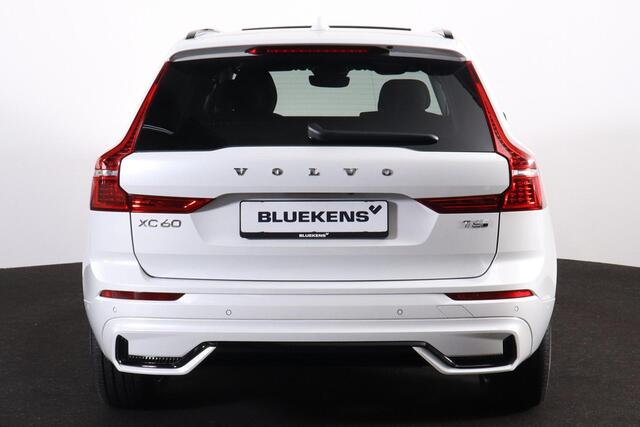 Volvo XC60 T6 Recharge AWD Plus Dark - LONG RANGE - Panorama/schuifdak - 360º Camera - Adaptieve LED koplampen - Verwarmde voorstoelen, stuur & achterbank - Parkeersensoren voor & achter - Elektr. bedienb. voorstoelen met geheugen - Draadloze tel. lader - Extra geti