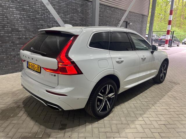 Volvo XC60 T5 R-Design | Panoramadak | Camera | Keyless | 19 Inch | Apple Carplay | Getint Glas