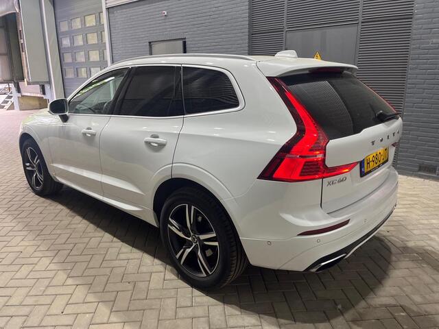 Volvo XC60 T5 R-Design | Panoramadak | Camera | Keyless | 19 Inch | Apple Carplay | Getint Glas