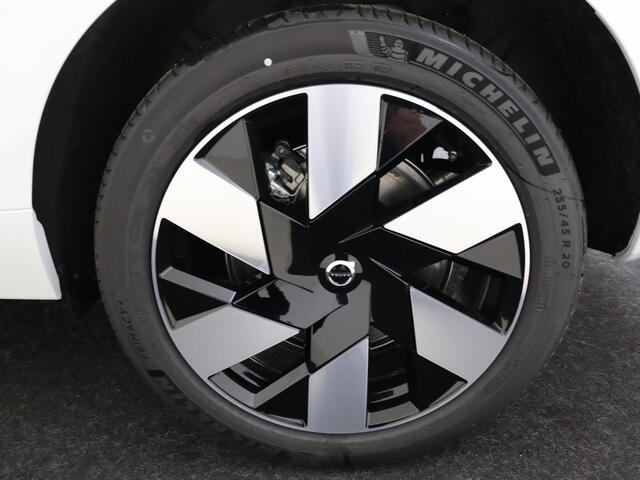 Volvo XC60 2.0 T6 Plug-in hybrid AWD Ultimate Dark | Head-up display | Harman/Kardon | Panoramisch schuif-/kantel dak | Adaptive cruise control | BLIS | Stoel/Stuurverwarming