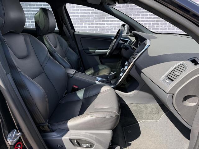 Volvo XC60 T6 AWD POLAR+ | Adaptieve cruise control | Panorama dak | Standkachel | Parkeer camera | Trekhaak |