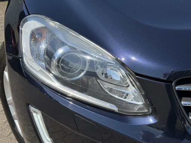 Volvo XC60 T6 AWD POLAR+ | Adaptieve cruise control | Panorama dak | Standkachel | Parkeer camera | Trekhaak |