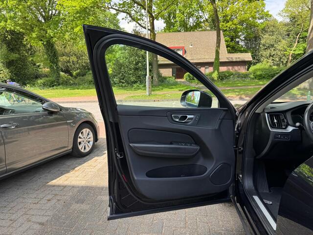 Volvo XC60 2.0 Recharge T6 AWD Business Pro