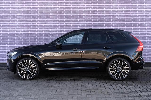 Volvo XC60 T6 Recharge AWD Plus Black Edition Long Range | 360° Camera | Elektr. Panoramadak | 22" LM velgen | Verwarmbare voorruit | Google Maps navigatie