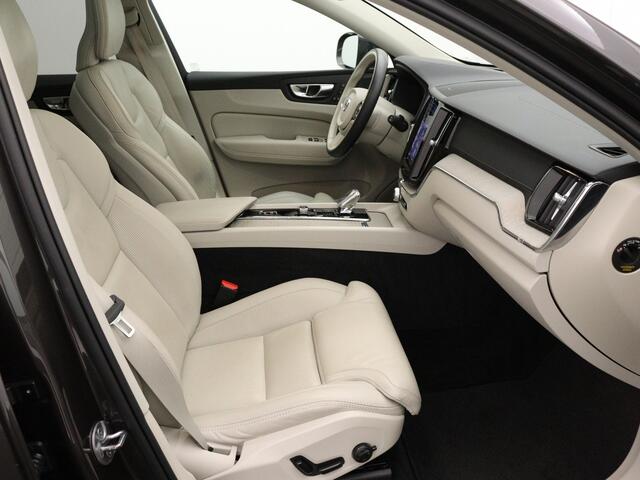 Volvo XC60 2.0 T8 Hybrid AWD Inscription Exclusive / Virtual-Cockpit / Trekhaak / Pdc+Camera / Leder Luxe / Stoel-Stuurverwarming / Apk jan-2026