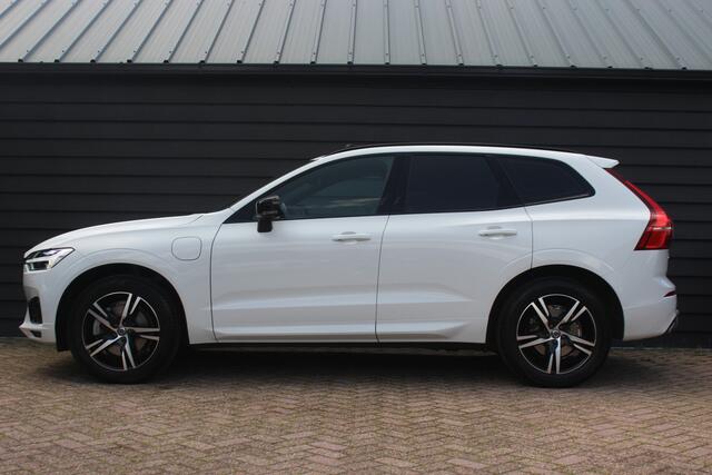 Volvo XC60 2.0 Recharge T8 AWD Inscription - PANODAK - TREKHAAk - CAMERA - H&K - CARPLAY -