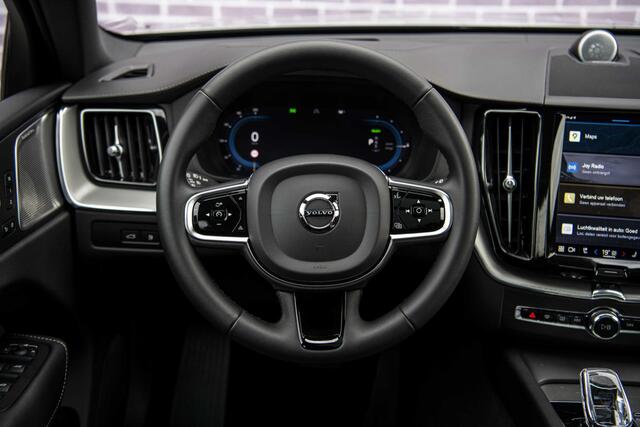 Volvo XC60 T6 Recharge AWD Ultimate Dark | Long Range | Luchtvering | Trekhaak | Bowers & Wilkins Audio | 360° Camera | Google Maps | Voorstoelen met geheugenfunctie | Gelamineerde zijruiten